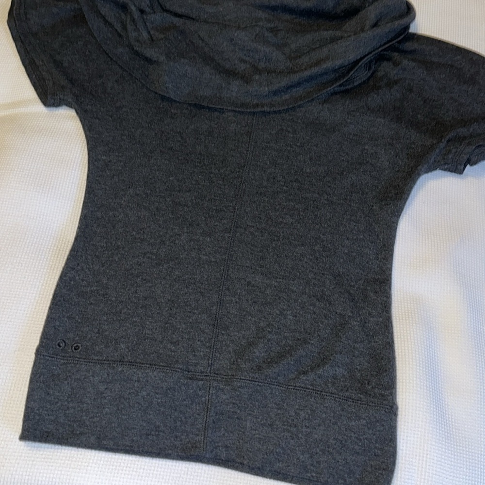 Converse One Star Cowl Neck Short Sleeve Pullover Top Gray Size XS - Picture 3 of 10